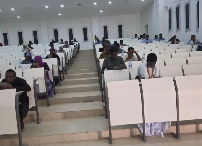 وزارة التربية تعلن اكتتاب 30 معلماً للغات الوطنية