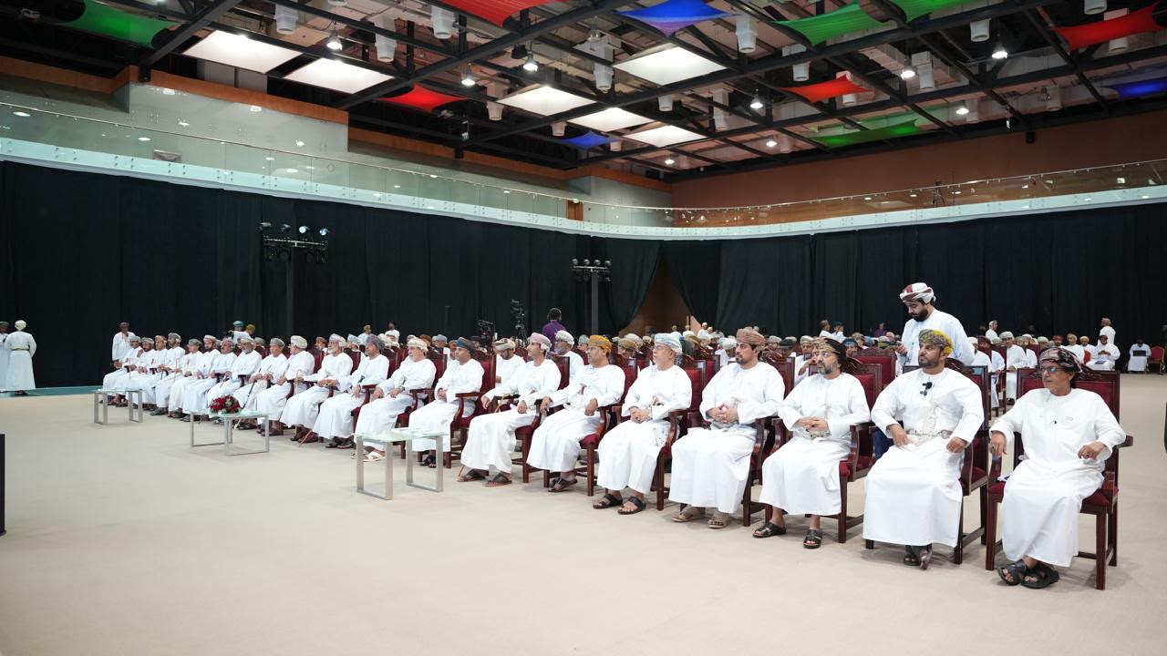 سلطنة عمان.. الملتقى الصحفي 5 بظفار يبحث مستقبل الإعلام والذكاء الاصطناعي بمشاركة أكثر من 200 صحفي وإعلامي
